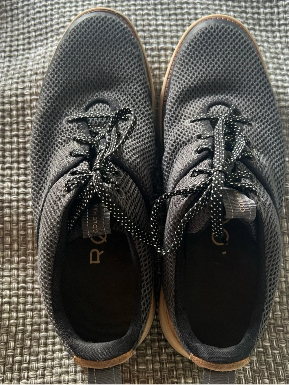Cole Haan Grand AtlanticLace Up Sneakers C34651 SZ 9 Gray Mesh Upper Suede Backs